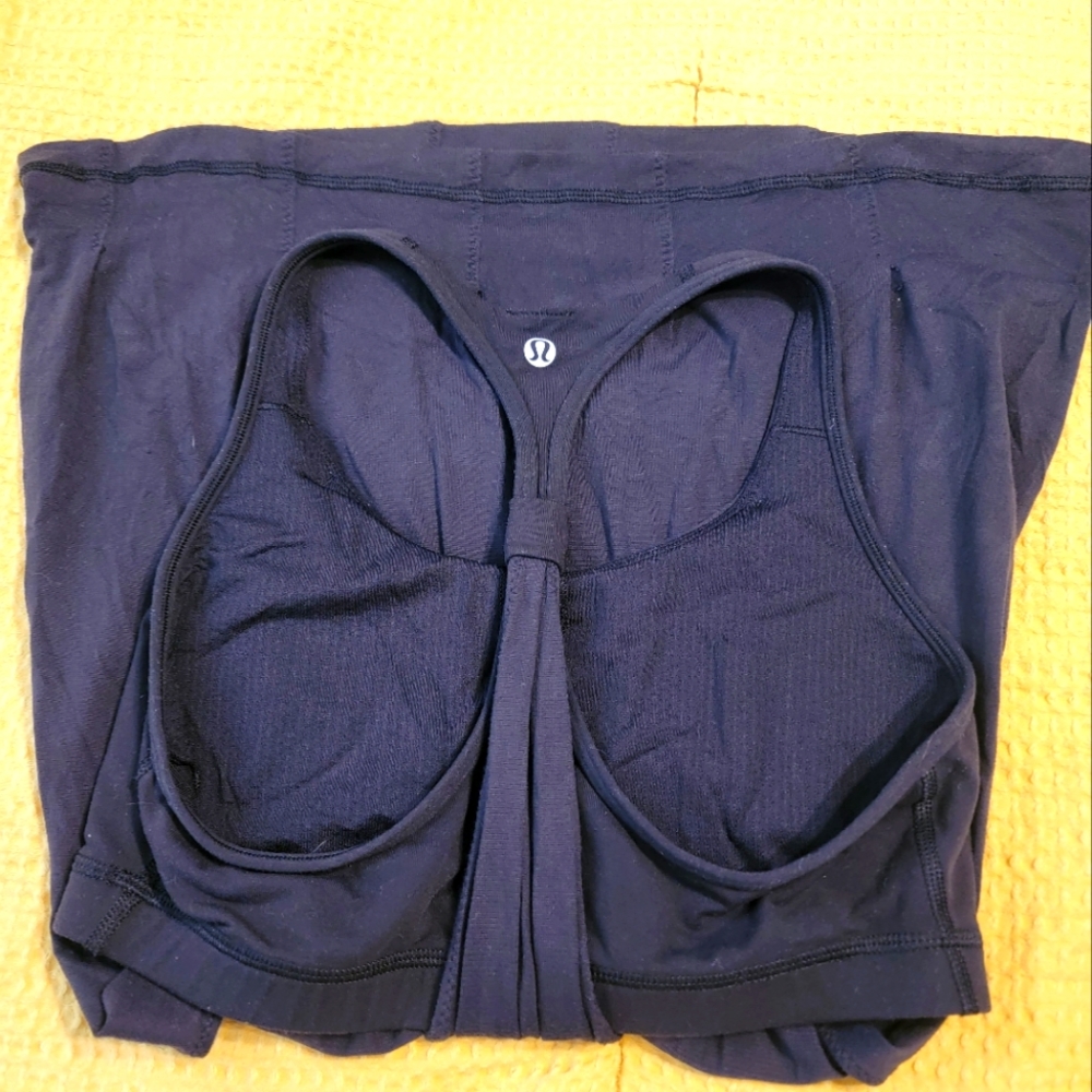 LULULEMON Women's practice freely sports bra tank top shirt size 8